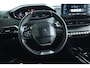 Peugeot 3008 1.2 Hybrid 136 GT | Adapt. Cruise | Stoelverwarming | Blackpack | Camera | Keyless | Carplay | Navi | Elektr. klep | Trekhaak | Climate | LED | i-Cockpit