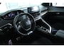 Peugeot 3008 1.2 Hybrid 136 GT | Adapt. Cruise | Stoelverwarming | Blackpack | Camera | Keyless | Carplay | Navi | Elektr. klep | Trekhaak | Climate | LED | i-Cockpit