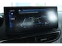 Peugeot 3008 1.2 Hybrid 136 GT | Adapt. Cruise | Stoelverwarming | Blackpack | Camera | Keyless | Carplay | Navi | Elektr. klep | Trekhaak | Climate | LED | i-Cockpit