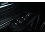 Peugeot 3008 1.2 Hybrid 136 GT | Adapt. Cruise | Stoelverwarming | Blackpack | Camera | Keyless | Carplay | Navi | Elektr. klep | Trekhaak | Climate | LED | i-Cockpit