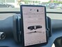 Volvo EX30 Single Motor Extended Range Plus 69 kWh | NL-Auto | Navigatie | Camera | Adaptieve Cruise Control | Stoel en Stuurwiel Verwarming | Elektrische Achterklep | LM-velgen | Parkeersensoren | 1e Eigenaar |