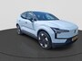 Volvo EX30 Single Motor Extended Range Plus 69 kWh | NL-Auto | Navigatie | Camera | Adaptieve Cruise Control | Stoel en Stuurwiel Verwarming | Elektrische Achterklep | LM-velgen | Parkeersensoren | 1e Eigenaar |