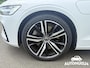 Volvo V60 2.0 T8 Twin Engine AWD 390pk R-Design 360|PANO|HUD|TREKHAAK|NL-AUTO