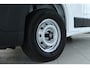 Peugeot Boxer 2.2 BlueHDi 140 S&S L3H2 3.5t | Cruise Control | Betimmering | Camera | Navi | LED | Carplay | Climate | Digitaal dashboard