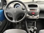 Peugeot 107 1.0-12V XS Nette auto! | AUX aansluiting | Isofix-bevestigingspunten voor kinderzitjes