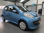 Peugeot 107 1.0-12V XS Nette auto! | AUX aansluiting | Isofix-bevestigingspunten voor kinderzitjes