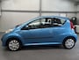 Peugeot 107 1.0-12V XS Nette auto! | AUX aansluiting | Isofix-bevestigingspunten voor kinderzitjes