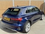 Audi A3 Sportback 30 TFSI Advanced edition Automaat | Sportstoelen met lendensteun | 17 inch lichtmetalen velgen | Navigatiesysteem | Apple CarPlay | LED verlichting | Cruise control en rijbaan assistent | Parkeersensoren achter
