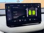 Skoda Enyaq iV 80 Leer/alcantara SoH 96,23% | Warmtepomp | LED koplampen | Sfeerverlichting | Parkeersensoren voor en achter | Navigatiesysteem | Apple CarPlay/Android Auto Full-Link | Cruise & Climate control | Rijbaan assistent | Achteruitrijcamera