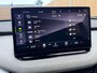 Skoda Enyaq iV 80 Leer/alcantara SoH 96,23% | Warmtepomp | LED koplampen | Sfeerverlichting | Parkeersensoren voor en achter | Navigatiesysteem | Apple CarPlay/Android Auto Full-Link | Cruise & Climate control | Rijbaan assistent | Achteruitrijcamera