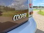 MINI Clubman 1.6 Cooper | Panoramadak | Leder | slechts 130.909 km | Airco | 16" Velgen | Cruise | 6 Versnellingen |
