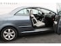 Peugeot 307 CC 2.0-16V Oxygo nette cabrio met leer met nieuwe APK bij aflevering