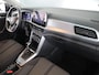 Volkswagen T-Roc 1.5 TSI Life 150 pk Automaat (DSG) | Navigatie via App | Parkeersensoren (Park assist) | Achteruitrijcamera | Adaptieve cruise control | Autom. airco |