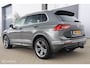 Volkswagen Tiguan 1.4 TSI R-Line | Pano | Leer |Trekhaak I Camera | HUD