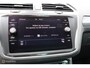 Volkswagen Tiguan 1.4 TSI R-Line | Pano | Leer |Trekhaak I Camera | HUD
