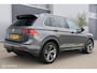 Volkswagen Tiguan 1.4 TSI R-Line | Pano | Leer |Trekhaak I Camera | HUD