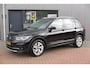 Volkswagen Tiguan 1.4 TSI eHybrid Elegance 245pk DSG ,Led matrix,Virtual cockpit,Trekhaak,Stoelverwarming, Led, DAB+ , PDC, LMV Stuurwiel verwarmd, Carplay etc .
