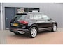 Volkswagen Tiguan 1.4 TSI eHybrid Elegance 245pk DSG ,Led matrix,Virtual cockpit,Trekhaak,Stoelverwarming, Led, DAB+ , PDC, LMV Stuurwiel verwarmd, Carplay etc .
