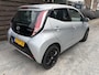 Toyota Aygo 1.0 VVT-i x-play / AC / CAMERA / GR.SCHERM / NAP
