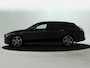 Mercedes-Benz CLA Shooting Brake 180 AMG Nightpakket | Trekhaak | Keyless Go | Sfeerverlichting | Stoelverwarming | Parkeerpakket met Camera | Inclusief 24 maanden Mercedes-Benz Certified garantie voor Europa.