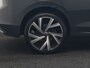 Volkswagen Golf 1.4 eHybrid Style PHEV 204pk Dealer O.H. | Trekhaak Af Fabriek | Panodak | Adaptive Cruise | Camera | IQ Light | Alcantara Sportstoelen Memory & Massage | Sfeerverlichting | Apple Carplay | Stoelen & Stuur Verwarmd | Blis | Keyless | Plug In Hybrid |