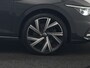 Volkswagen Golf 1.4 eHybrid Style PHEV 204pk Dealer O.H. | Trekhaak Af Fabriek | Panodak | Adaptive Cruise | Camera | IQ Light | Alcantara Sportstoelen Memory & Massage | Sfeerverlichting | Apple Carplay | Stoelen & Stuur Verwarmd | Blis | Keyless | Plug In Hybrid |