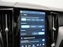 Volvo XC60 T8 AWD R-Design LONG RANGE PHEV 455pk Dealer O.H. | Trekhaak Af Fabriek | Panodak | Lederen Sportstoelen Memory & Verwarmd | Stuur Verwarmd | Keyless | Apple Carplay | Google Assistent | DAB | 20"L.M | Cruise Control | Plug In Hybrid |