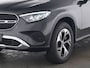 Mercedes-Benz GLC 300 e 4MATIC Plug-In Hybride Trekhaak | Zwarte Hemel | Memory Stoelen | Stuur en Stoelverwarming. Inclusief 24 maanden MB Certified garantie voor Europa.