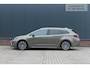 Toyota Corolla Touring Sports 1.8 Hybrid Executive I HUD I Parkeersensor V+A I NL-auto