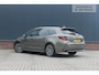 Toyota Corolla Touring Sports 1.8 Hybrid Executive I HUD I Parkeersensor V+A I NL-auto