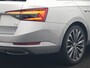 Skoda Superb Combi 1.4 TSI iV Laurin & Klement PHEV 218pk Dealer O.H. | Trekhaak Af Fabriek | Panodak | Adaptive Cruise | Camera | Lederen Comfortstoelen Memory & Ventilatie | Sfeerverlichting | Stoelen & Stuur Verwarmd | Keyless | Blis | Crystal LED | Plug In Hybrid |