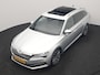 Skoda Superb Combi 1.4 TSI iV Laurin & Klement PHEV 218pk Dealer O.H. | Trekhaak Af Fabriek | Panodak | Adaptive Cruise | Camera | Lederen Comfortstoelen Memory & Ventilatie | Sfeerverlichting | Stoelen & Stuur Verwarmd | Keyless | Blis | Crystal LED | Plug In Hybrid |