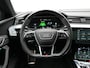 Audi Q8 Sportback e-tron 55 quattro 2x S Line 114 kWh 408pk Dealer O.H. | Luchtvering | Panodak | Head Up | 360 Camera | Matrix LED | Alcantara Sportstoelen Memory & Verwarmd | Keyless | Sfeerverlichting | Apple Carplay | Navigatie | DAB |