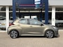 Toyota Yaris 1.5 VVT-i Dynamic / NL-Auto / Dealer-Onderhouden / Adaptieve Cruise-Control / Apple-Carplay & Android-Auto / LED / Keyless / DAB Radio-Bluetooth / Navi / Airco / Camera / 16'' LMV / All-Season / ENZ.