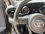 Toyota Yaris 1.5 VVT-i Dynamic / NL-Auto / Dealer-Onderhouden / Adaptieve Cruise-Control / Apple-Carplay & Android-Auto / LED / Keyless / DAB Radio-Bluetooth / Navi / Airco / Camera / 16'' LMV / All-Season / ENZ.