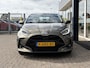 Toyota Yaris 1.5 VVT-i Dynamic / NL-Auto / Dealer-Onderhouden / Adaptieve Cruise-Control / Apple-Carplay & Android-Auto / LED / Keyless / DAB Radio-Bluetooth / Navi / Airco / Camera / 16'' LMV / All-Season / ENZ.
