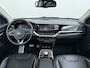 Kia Niro EV e-Niro ExecutiveLine 64kWh SOH 100% Warmtepomp Panoramadak Adap.Cruise Stoelkoeling+Verwarming JBL®-Audio Leder Elek.Stoelen+Memory Camera Apple Carplay Android Auto Navi Stuur+Achterbankverwarming Blind Spot VESS Lane Assist Lmv Privacy Glas Led Pdc DAB Dealeronderhouden