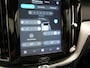 Volvo XC60 T6 AWD R-Design LONG RANGE PHEV 350pk Dealer O.H. | Trekhaak Af Fabriek | Panodak | Adaptive Cruise | Camera | Harman / Kardon | Lederen Sportstoelen Memory & Verwarmd | Keyless | Stuur Verwarmd | Apple Carplay | Google Assistent | DAB | Plug In Hybrid |