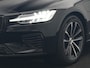 Volvo V60 T6 AWD Plus Dark LONG RANGE PHEV 350pk Dealer O.H. | Trekhaak Af Fabriek | Camera | Sportstoelen Memory & Verwarmd | Stuur Verwarmd | Apple Carplay | Keyless | DAB | Cruise Control | Plug In Hybrid |