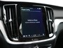 Volvo V60 T6 AWD Plus Dark LONG RANGE PHEV 350pk Dealer O.H. | Trekhaak Af Fabriek | Camera | Sportstoelen Memory & Verwarmd | Stuur Verwarmd | Apple Carplay | Keyless | DAB | Cruise Control | Plug In Hybrid |