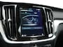 Volvo V60 T6 AWD Plus Dark LONG RANGE PHEV 350pk Dealer O.H. | Trekhaak Af Fabriek | Camera | Sportstoelen Memory & Verwarmd | Stuur Verwarmd | Apple Carplay | Keyless | DAB | Cruise Control | Plug In Hybrid |