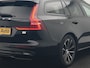 Volvo V60 T6 AWD Plus Dark LONG RANGE PHEV 350pk Dealer O.H. | Trekhaak Af Fabriek | Camera | Sportstoelen Memory & Verwarmd | Stuur Verwarmd | Apple Carplay | Keyless | DAB | Cruise Control | Plug In Hybrid |