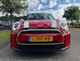 MINI Cooper Mini 3-Deurs (f56) 1.5 136pk Aut6 Classic Sportst. Driving ass. Clima Multi Media Groot Xenon Harman Kardon