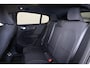 Volvo EC40 Extended Range Core 82 kWh - Panoramadak - IntelliSafe Assist & Surround - 360º Camera - Verwarmde voorstoelen, stuur & achterbank - Parkeersensoren voor & achter - Draadloze tel. lader - Warmtepomp - Extra getint glas - Inklapbare trekhaak - 19' LMV