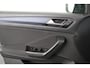 Volkswagen T-Roc 1.5 TSI 150pk DSG R-Line United Navigatie Climate Control Digitale Cockpit Full Led DAB Trekhaak Lichtmetalen Velgen 19"