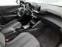 Peugeot e-2008 EV 136pk Allure Pack 50 kWh Automaat | ACCU 94% | 1ste Eigenaar | Apple Carplay/Android Auto | Camera | Climate Control | Cruise Control | 17"LMV | LED |