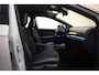 Volkswagen ID.5 Pro Style 77 kWh [ Warmtepomp 360°-camera Stoel-en stuurverwarming ]
