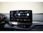 Volkswagen ID.5 Pro Style 77 kWh [ Warmtepomp 360°-camera Stoel-en stuurverwarming ]