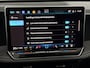 Volkswagen Passat Variant 1.5 Hybrid Business Camera, Navi, Stoelverwarming, Cruise control, Keyless start, Virtual desk, 1 jaar garantie .