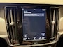 Volvo V90 2.0 T8 AWD INSCRIPTION AUTOMAAT NIEUWSTAAT ! LEDER NAVIGATIE ADAPTIVE CRUISE CONTROL STOEL EN STUURVERWARMING RIJSTROOKSESNOREN DODEHOEKSENSOREN ZEER MOOI !!